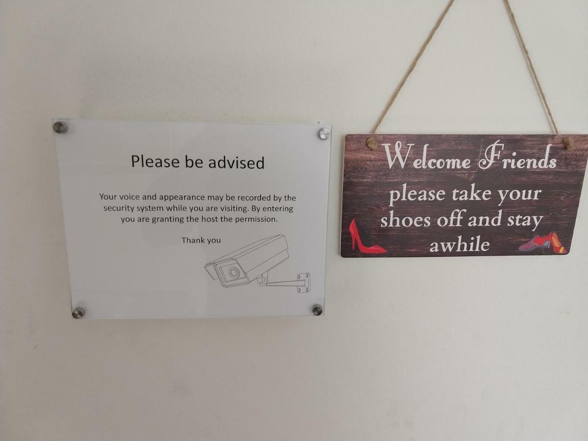 Six Flags Luxury Private Rooms サンタクラリタ エクステリア 写真