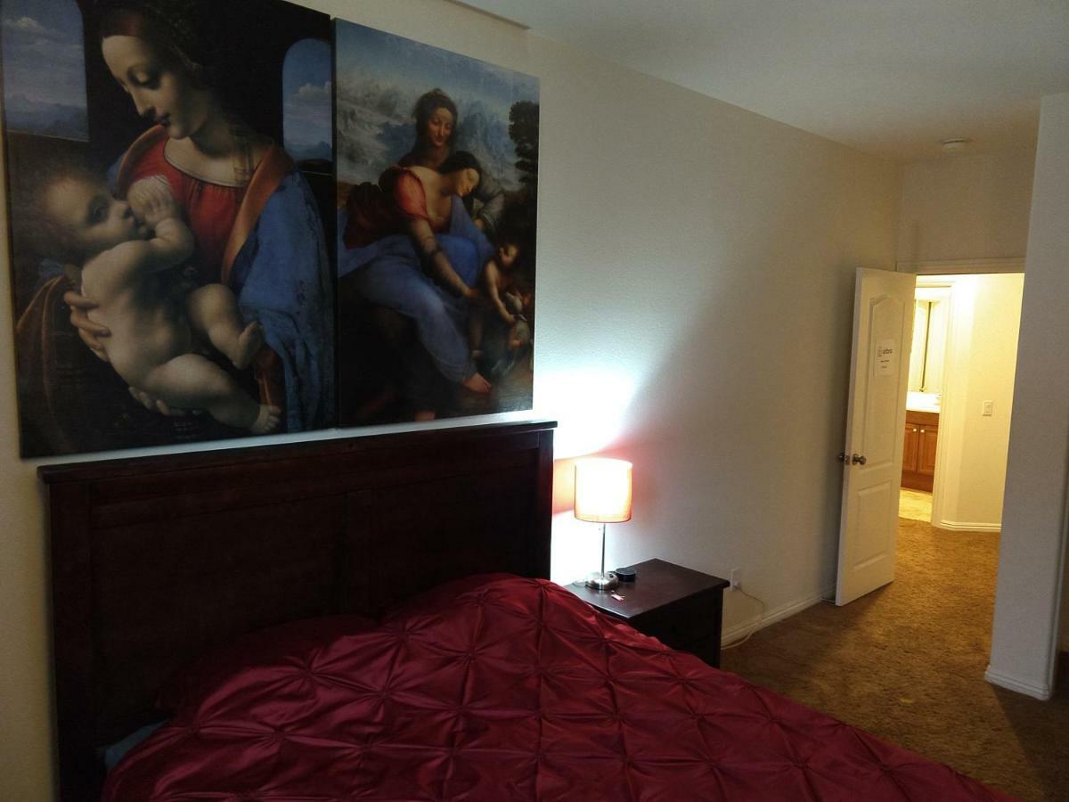 Six Flags Luxury Private Rooms サンタクラリタ エクステリア 写真