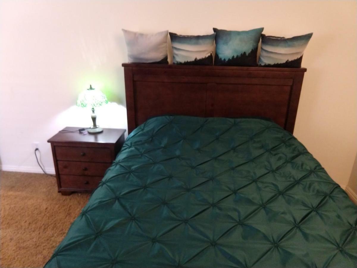 Six Flags Luxury Private Rooms サンタクラリタ エクステリア 写真