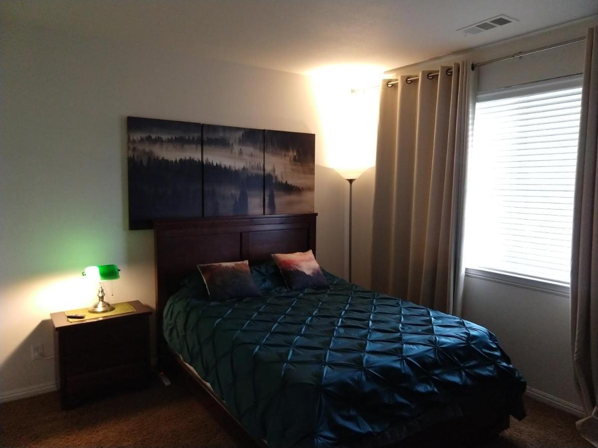 Six Flags Luxury Private Rooms サンタクラリタ エクステリア 写真